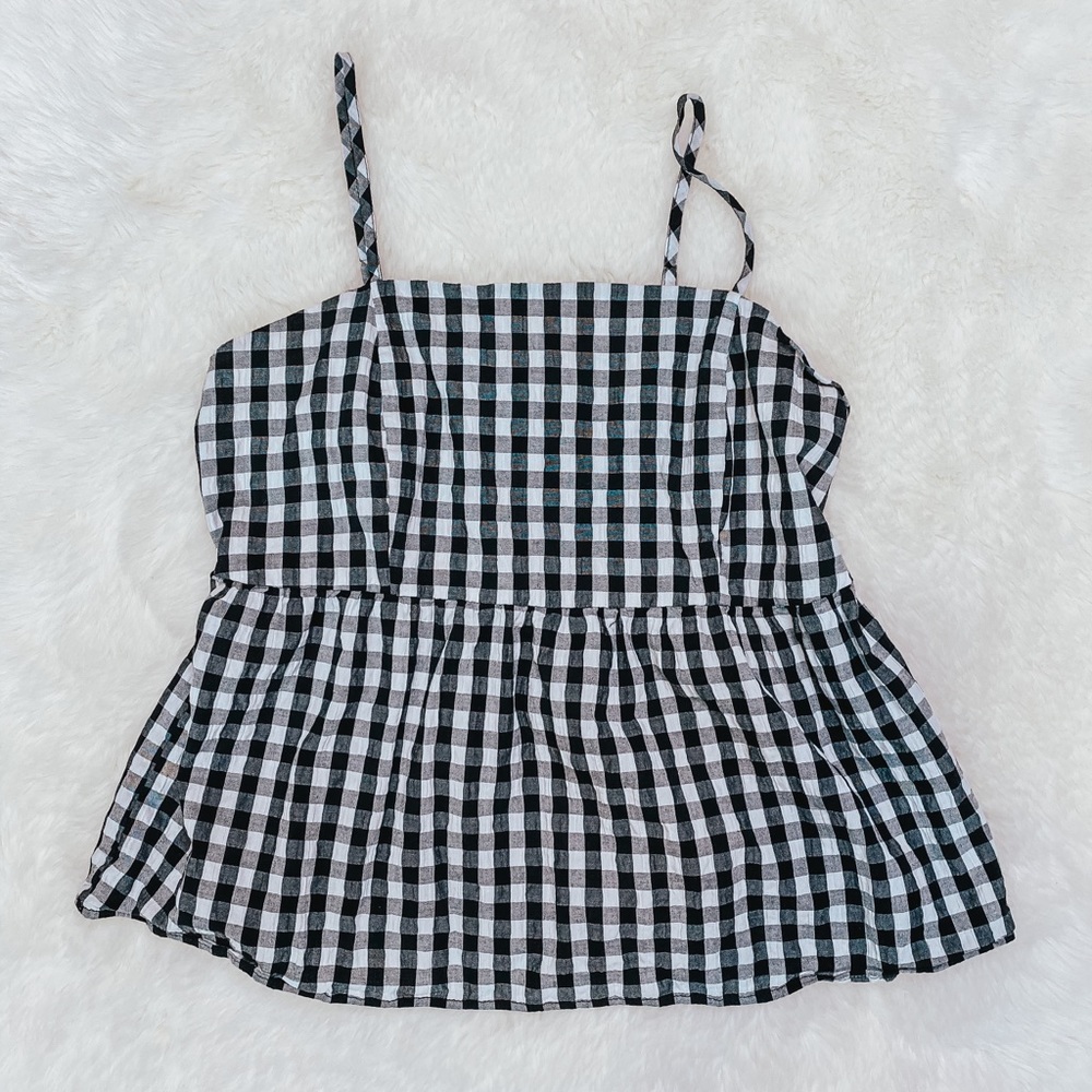 Gingham sleeveless peplum too